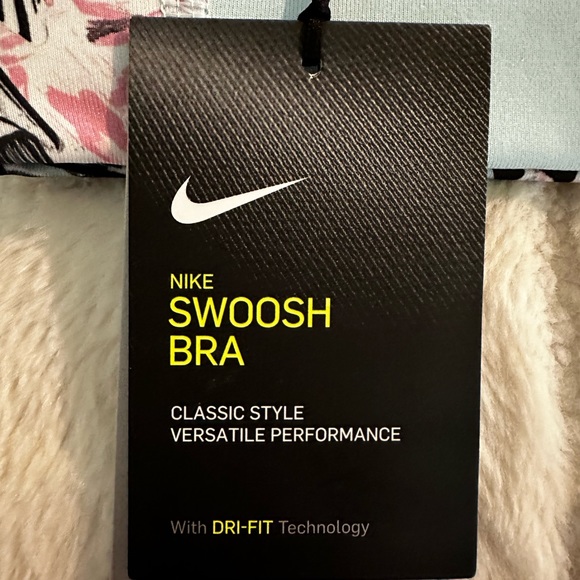 ‼️NWT‼️ NIKE - Sports Bra - Picture 5 of 6
